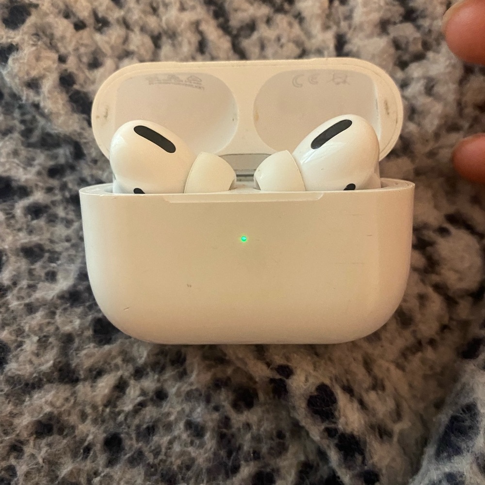 Apple AirPod Pros